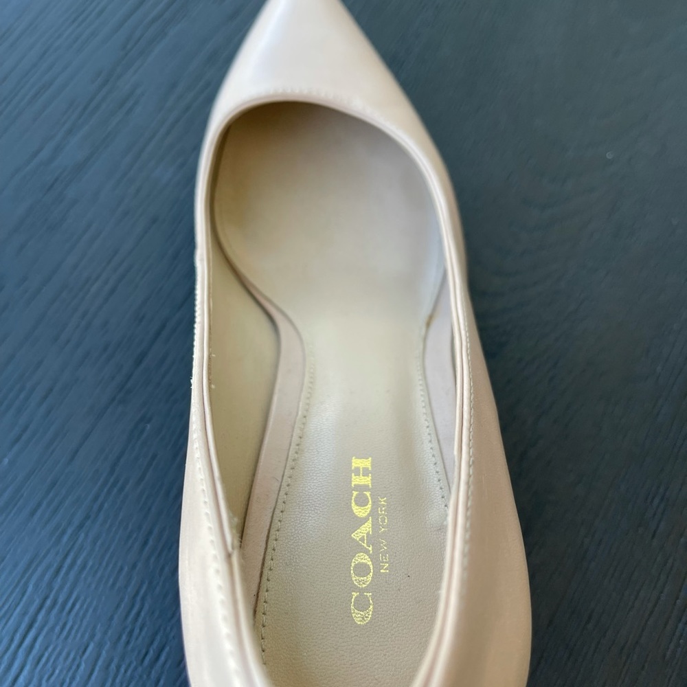 Coach BeadChain Size 8 GUC 3 1/2” Pumps Does Not Have Original Box - Picture 3 of 10